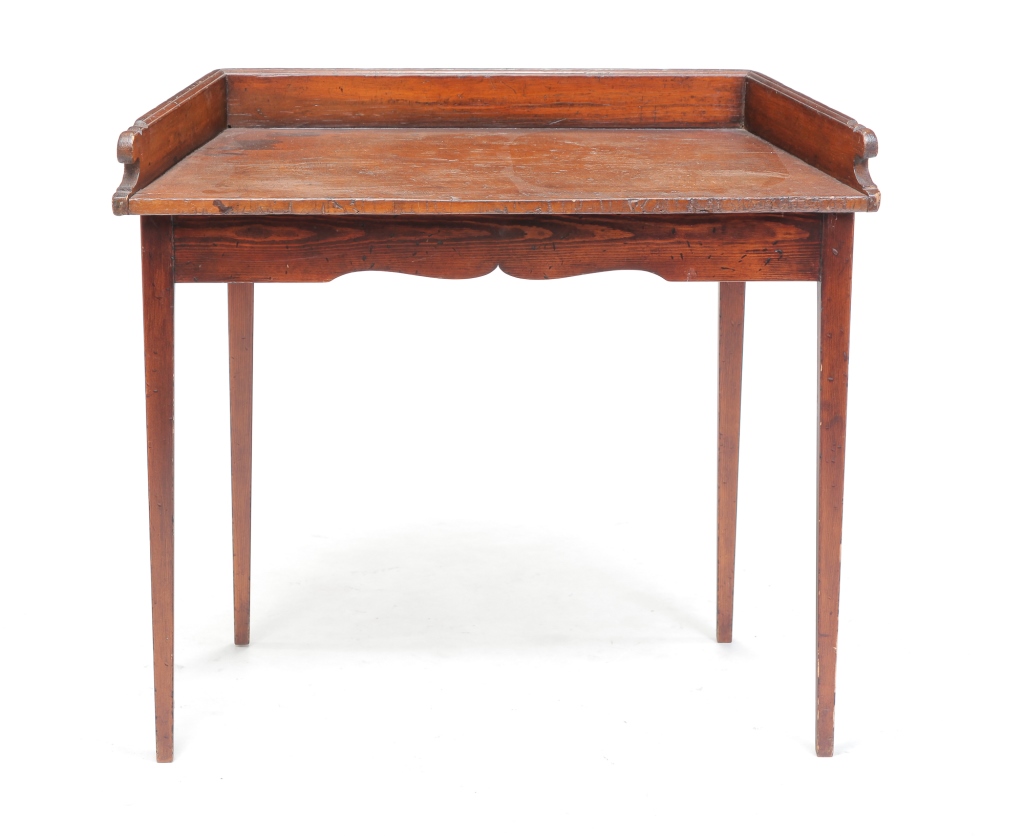 AMERICAN HEPPLEWHITE WASHSTAND.