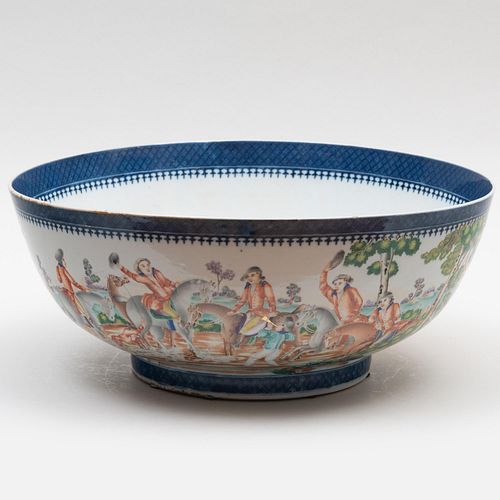 LARGE CHINESE EXPORT PORCELAIN