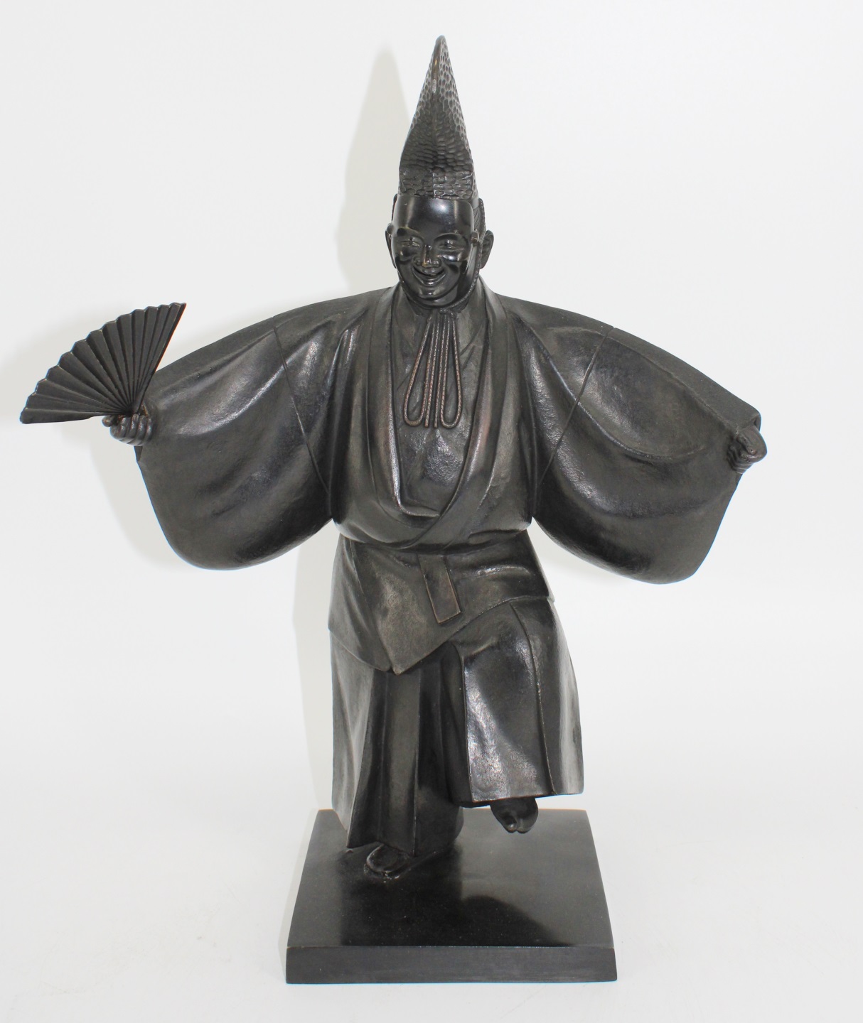 SIGNED JAPANESE BRONZE OF A KABUKI 3bd19a