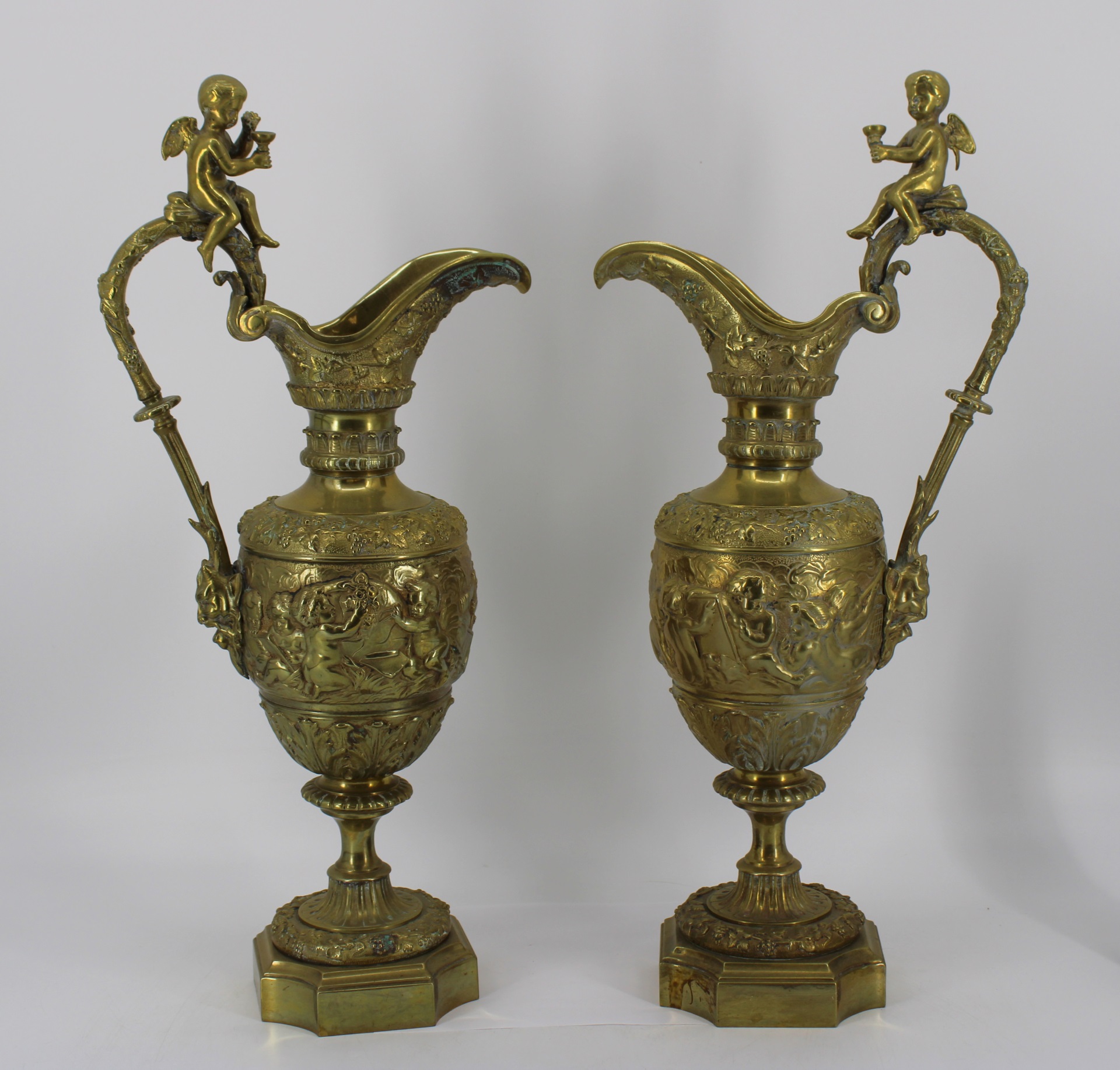 AN ANTIQUE PAIR OF BRASS / BRONZE