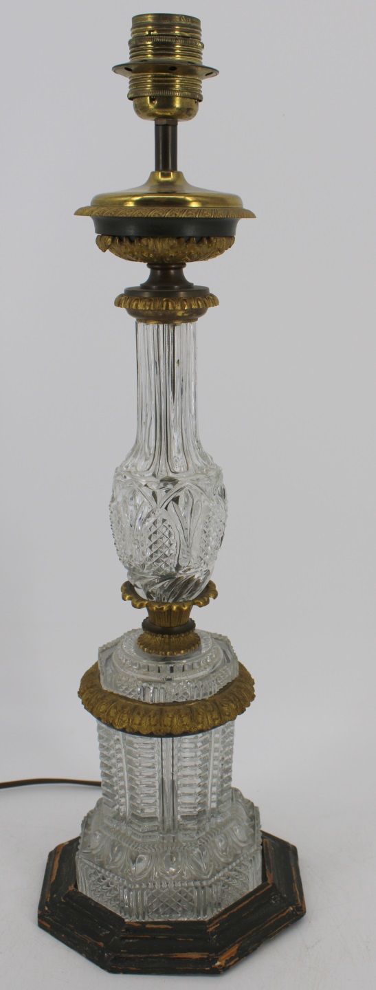 AN ANTIQUE, FINELY CUT GLASS BRONZE