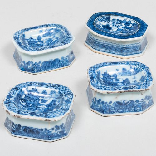 GROUP OF FOUR CHINESE EXPORT OCTAGONAL 3bd247