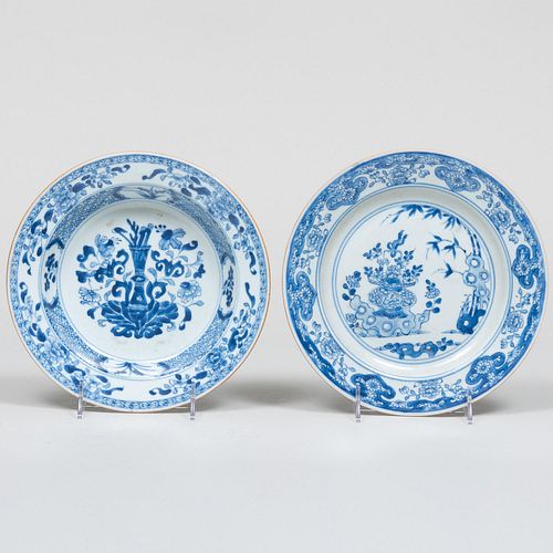 CHINESE EXPORT BLUE AND WHITE PORCELAIN 3bd244