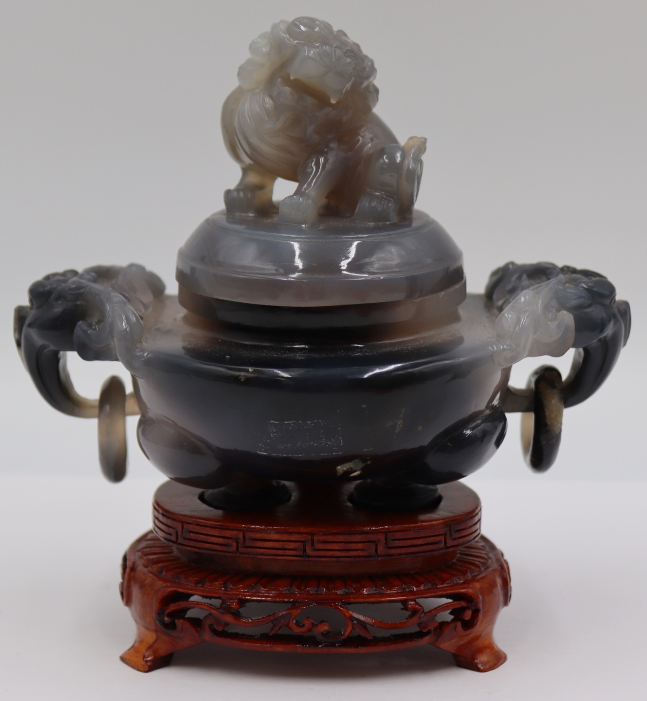 POLISHED STONE CARVING OF A LIDDED