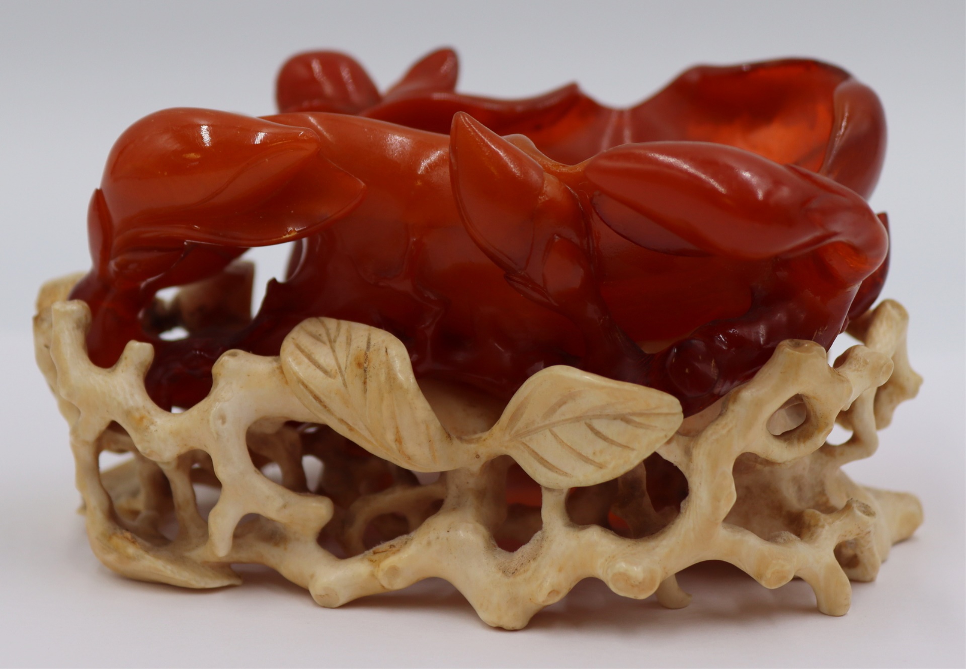 LARGE CARVED AMBER WATER COUPE  3bd2c9