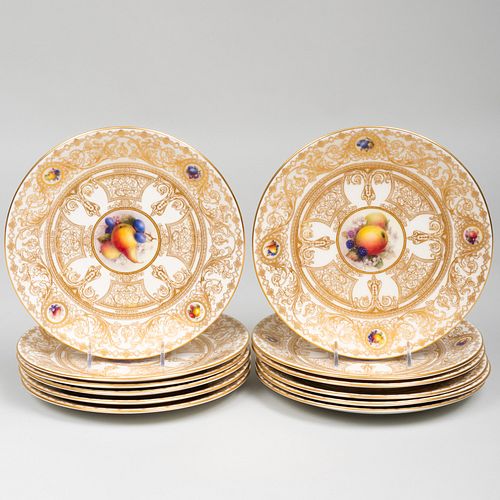 SET OF TWELVE WORCESTER GILT-DECORATED