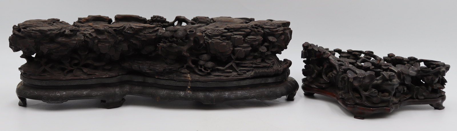  2 HIGHLY CARVED ASIAN WOOD STANDS  3bd35e