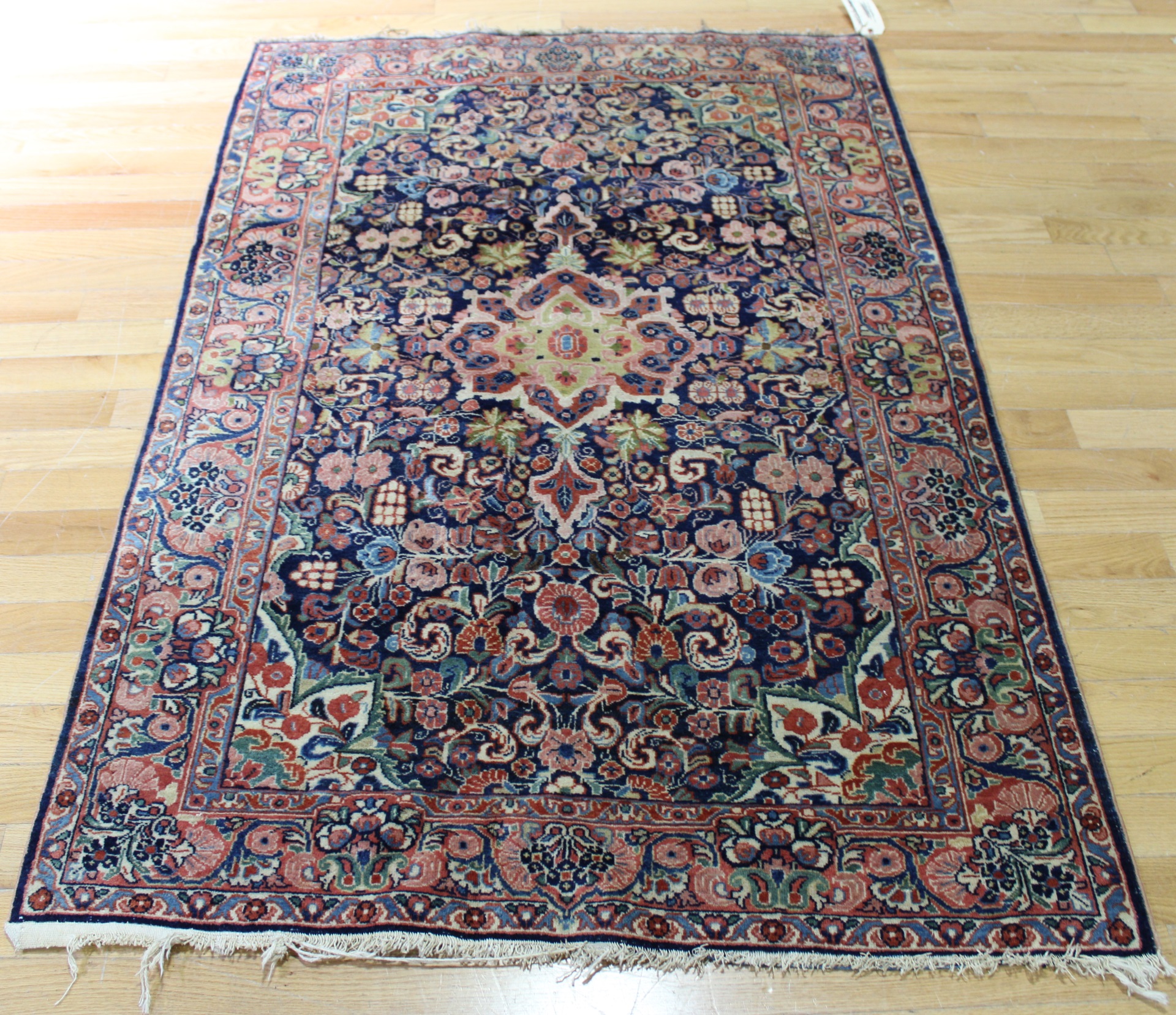 ANTIQUE AND FINELY WOVEN AREA CARPET  3bd373