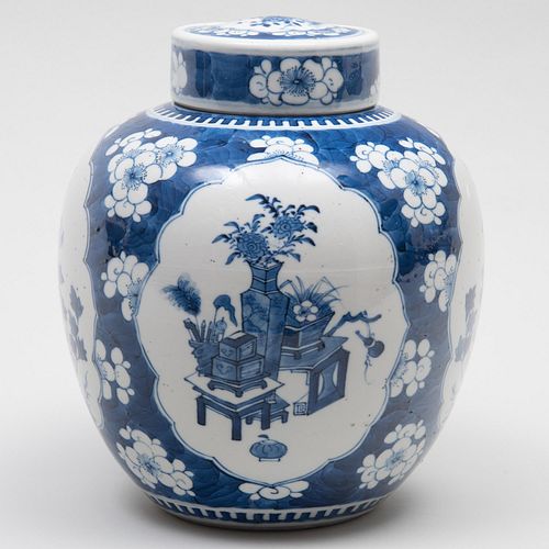 CHINESE BLUE AND WHITE PORCELAIN