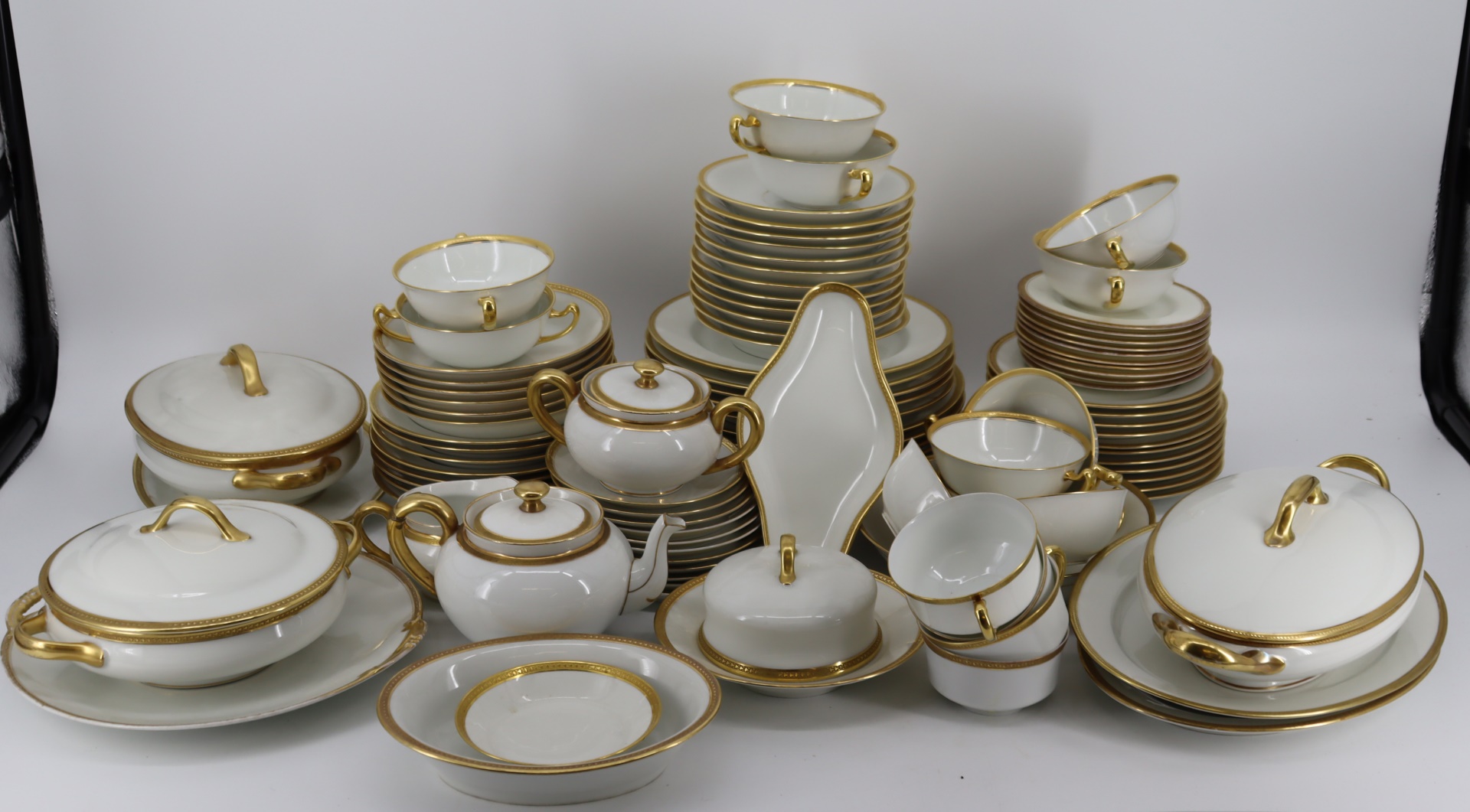 LARGE GROUPING OF LIMOGES PORCELAIN