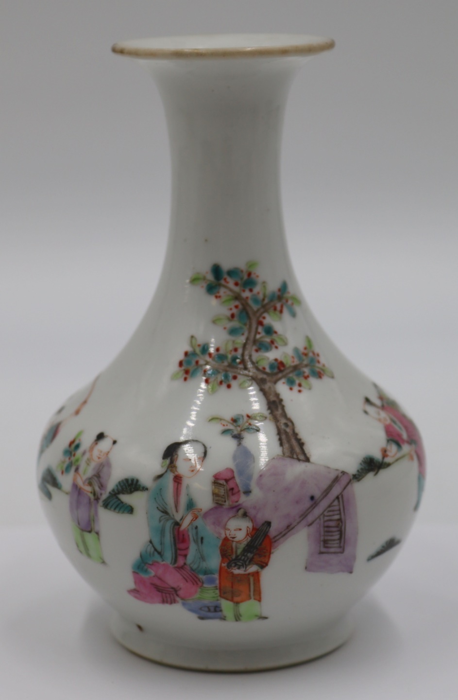 CHINESE FAMILLE ROSE CABINET VASE  3bd740