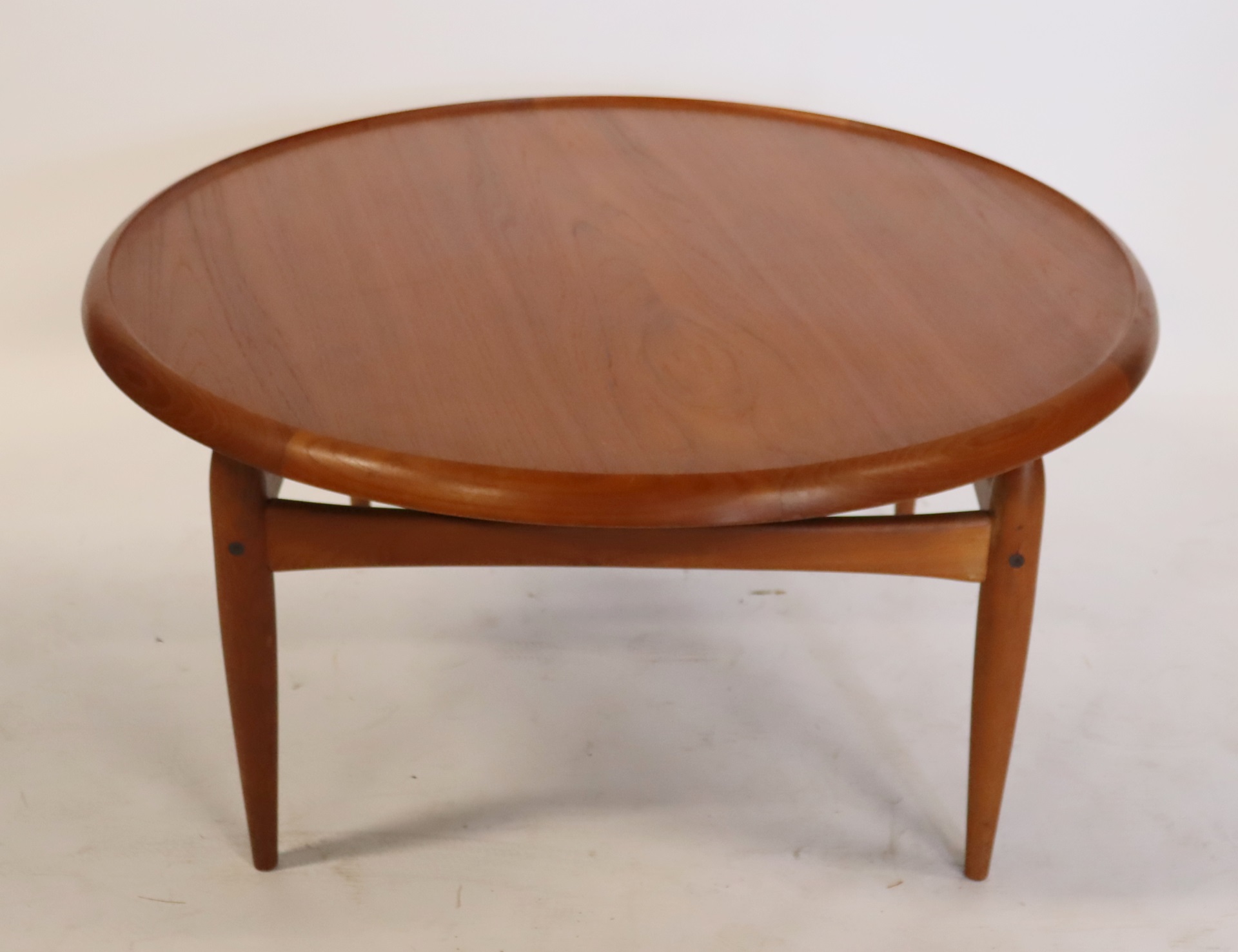 MIDCENTURY DANISH MODERN REVERSIBLE