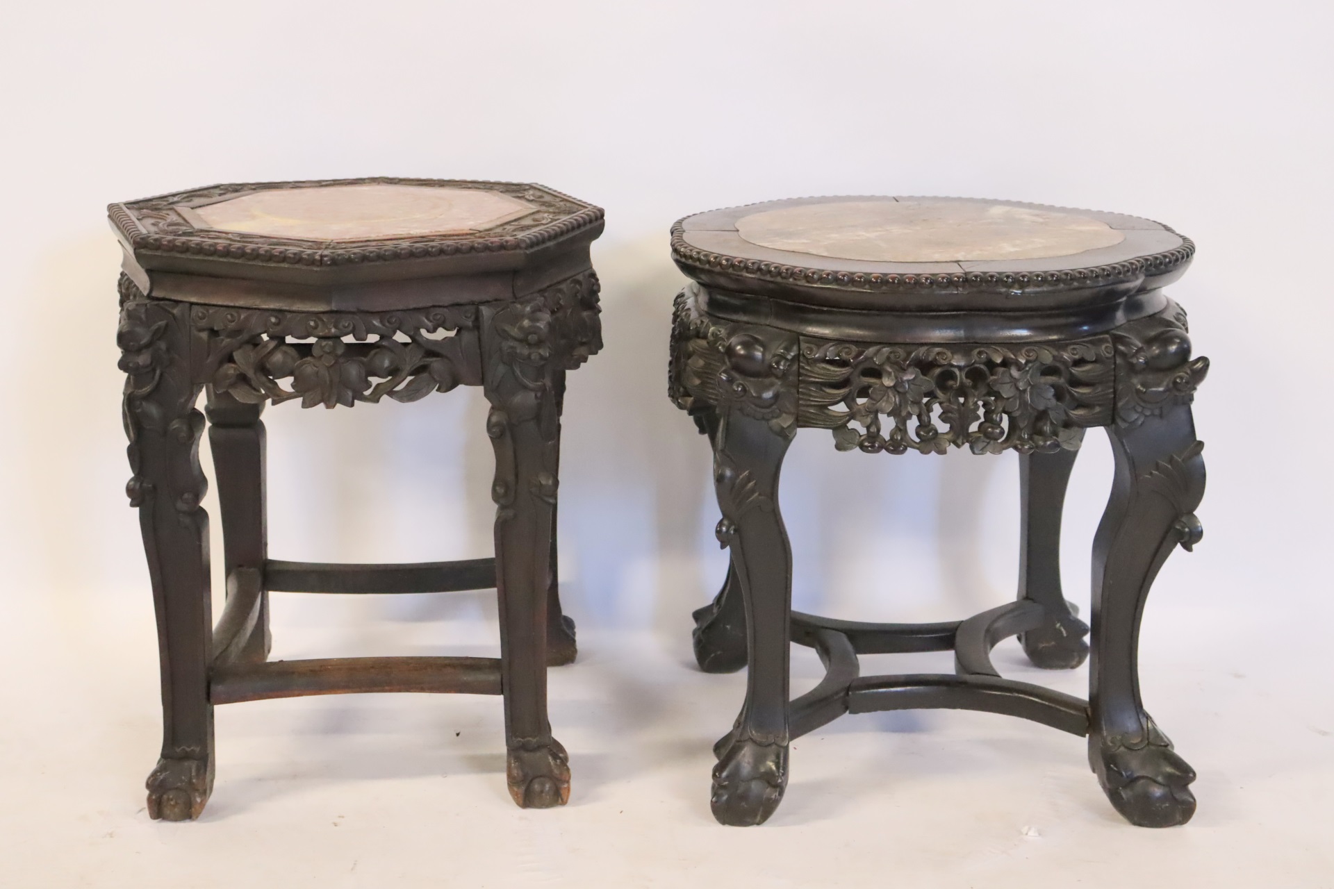 2 ANTIQUE HIGHLY CARVED CHINESE 3bd79f