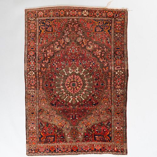 PERSIAN BAKHTIARI RUGApproximately 3bd992