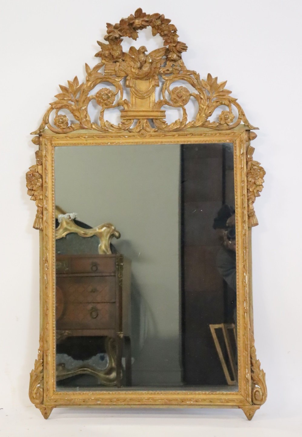 19TH CENTURY CARVED & GILTWOOD