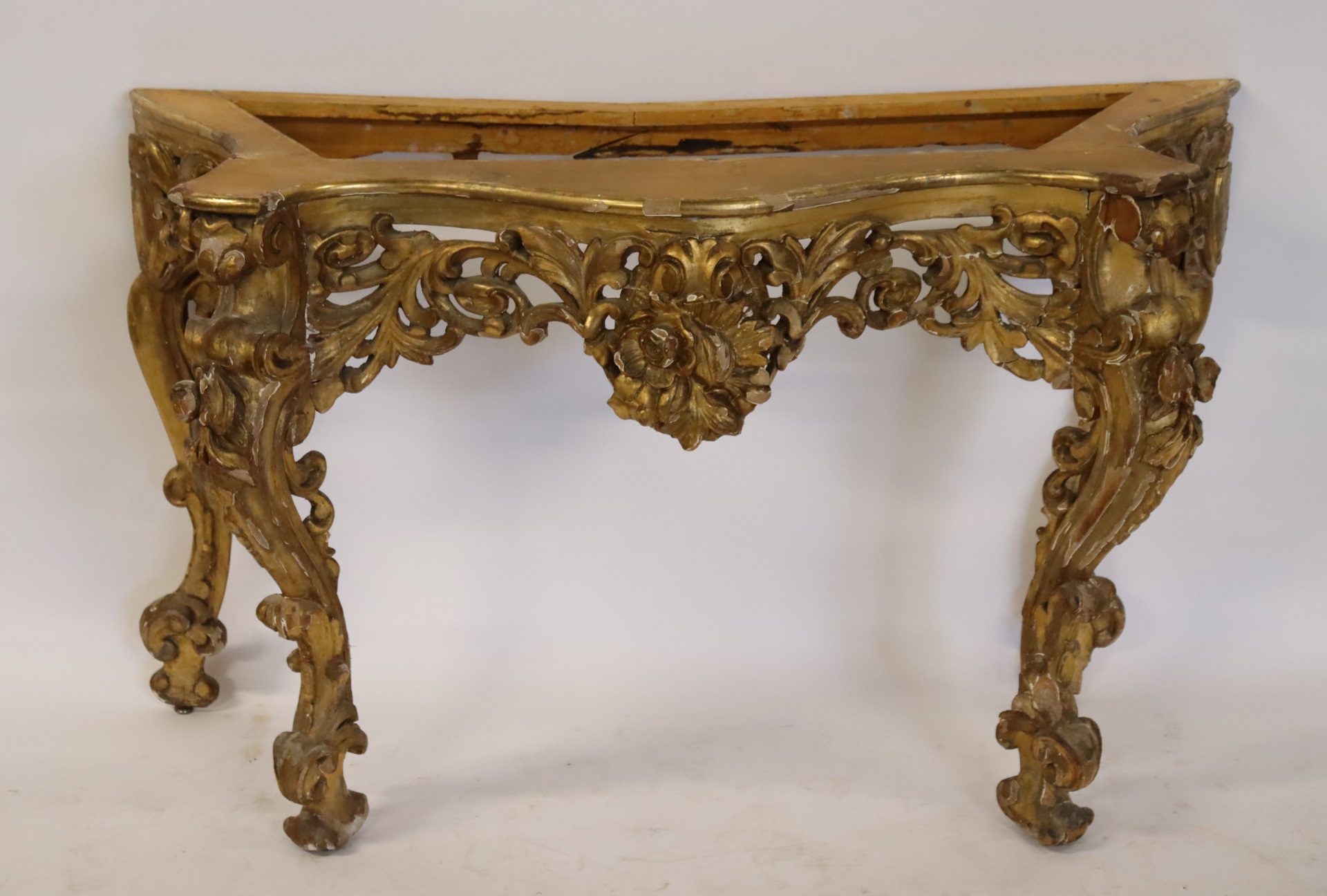 18 19TH ROCOCO CARVED GILTWOOD 3bda8e