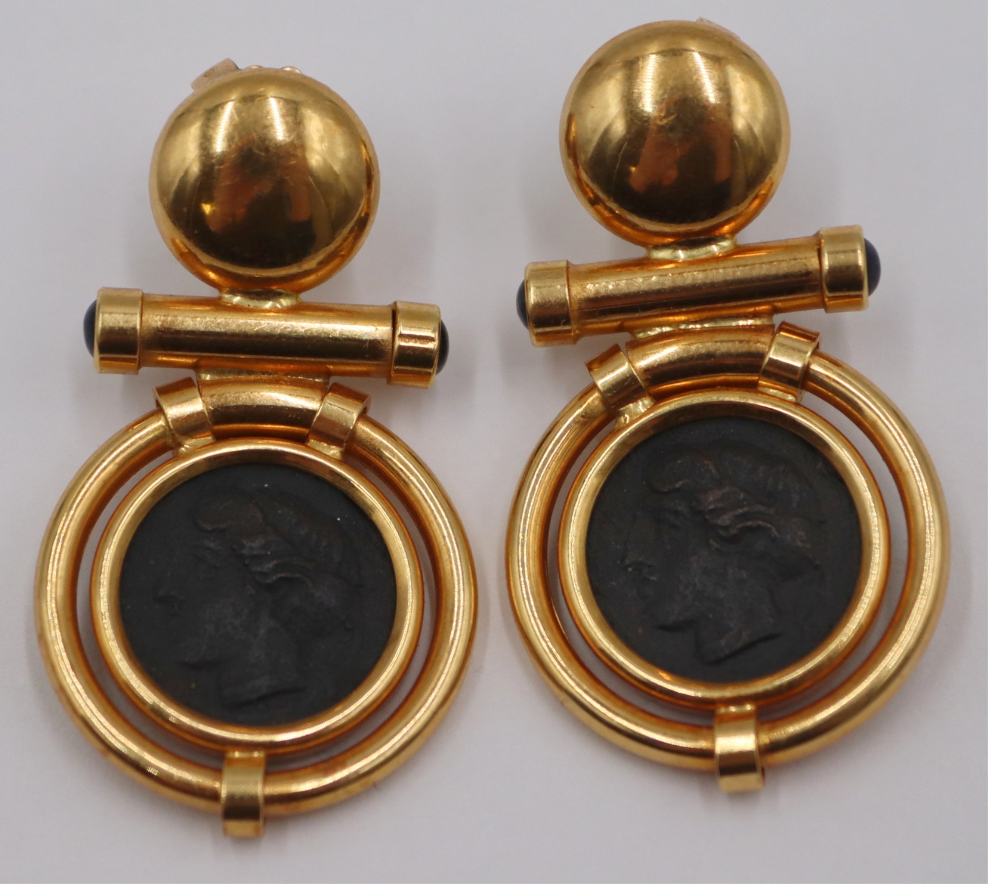 JEWELRY. PAIR OF ITALIAN 18KT GOLD