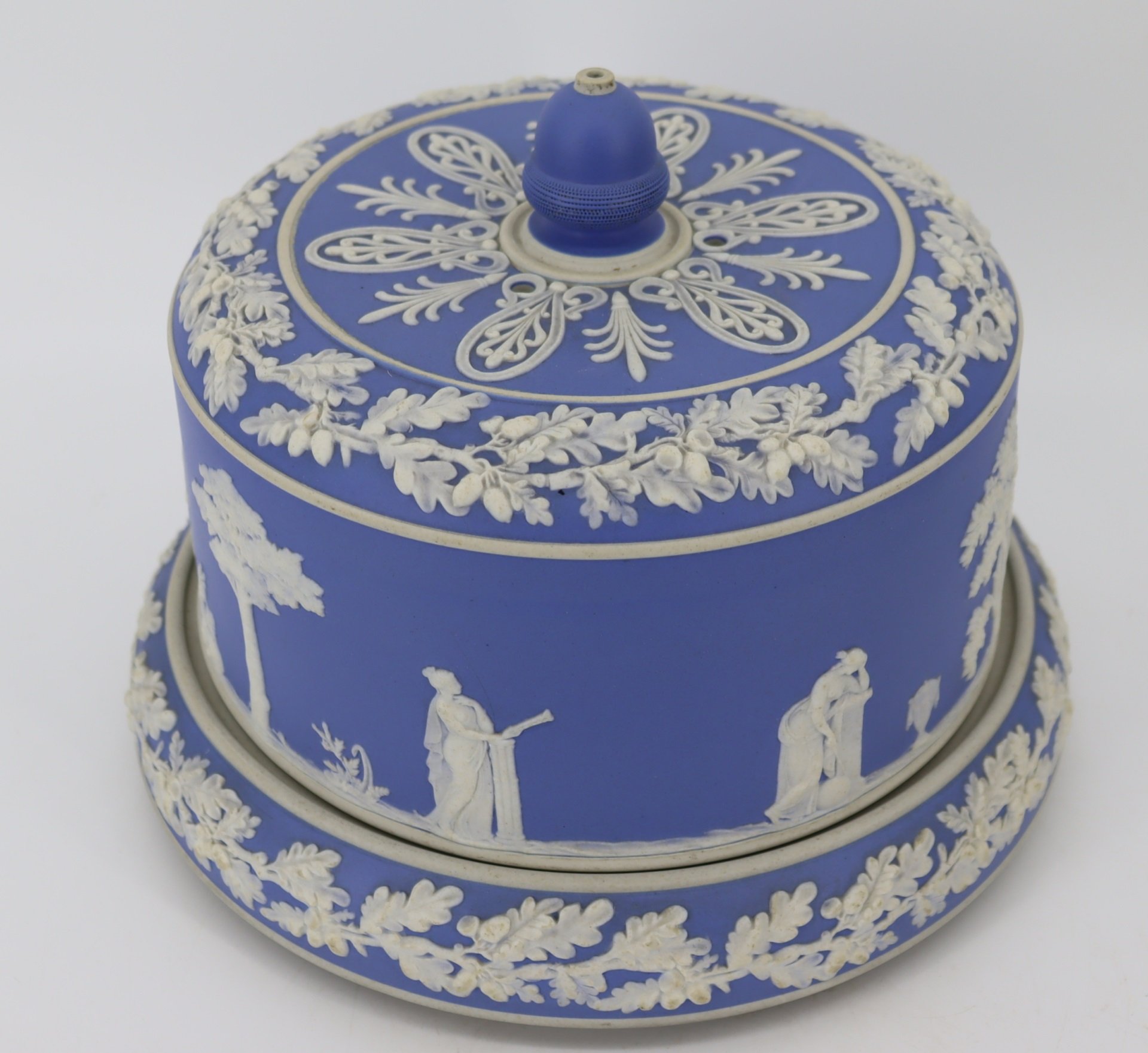 LARGE WEDGWOOD STYLE PORCELAIN