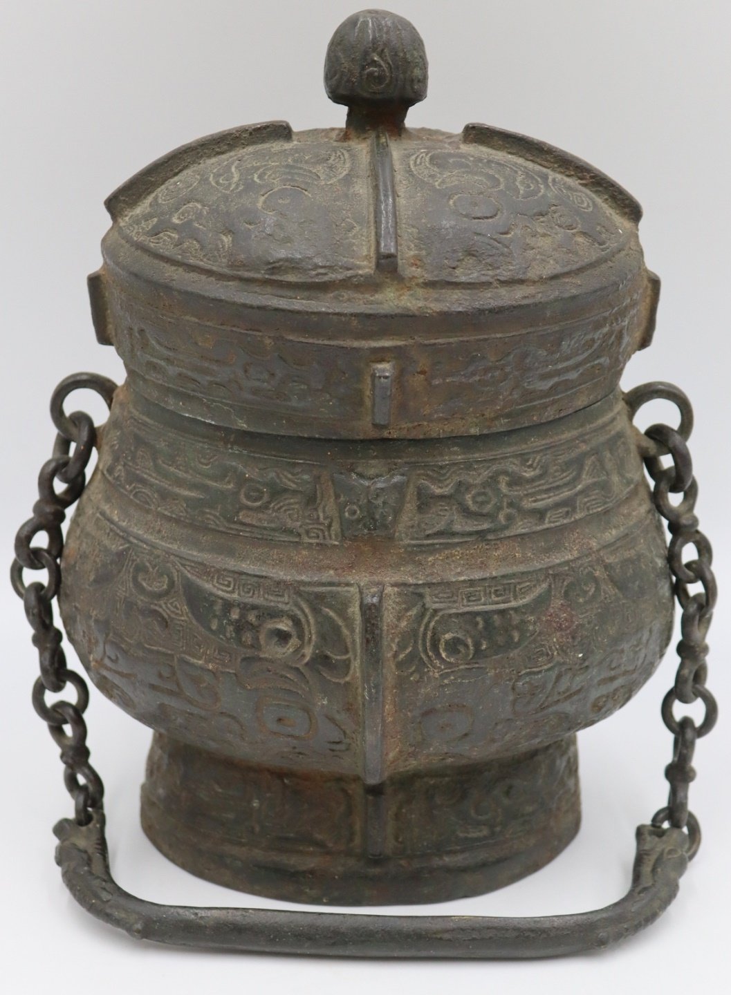 CHINESE ARCHAISTIC STYLE BRONZE