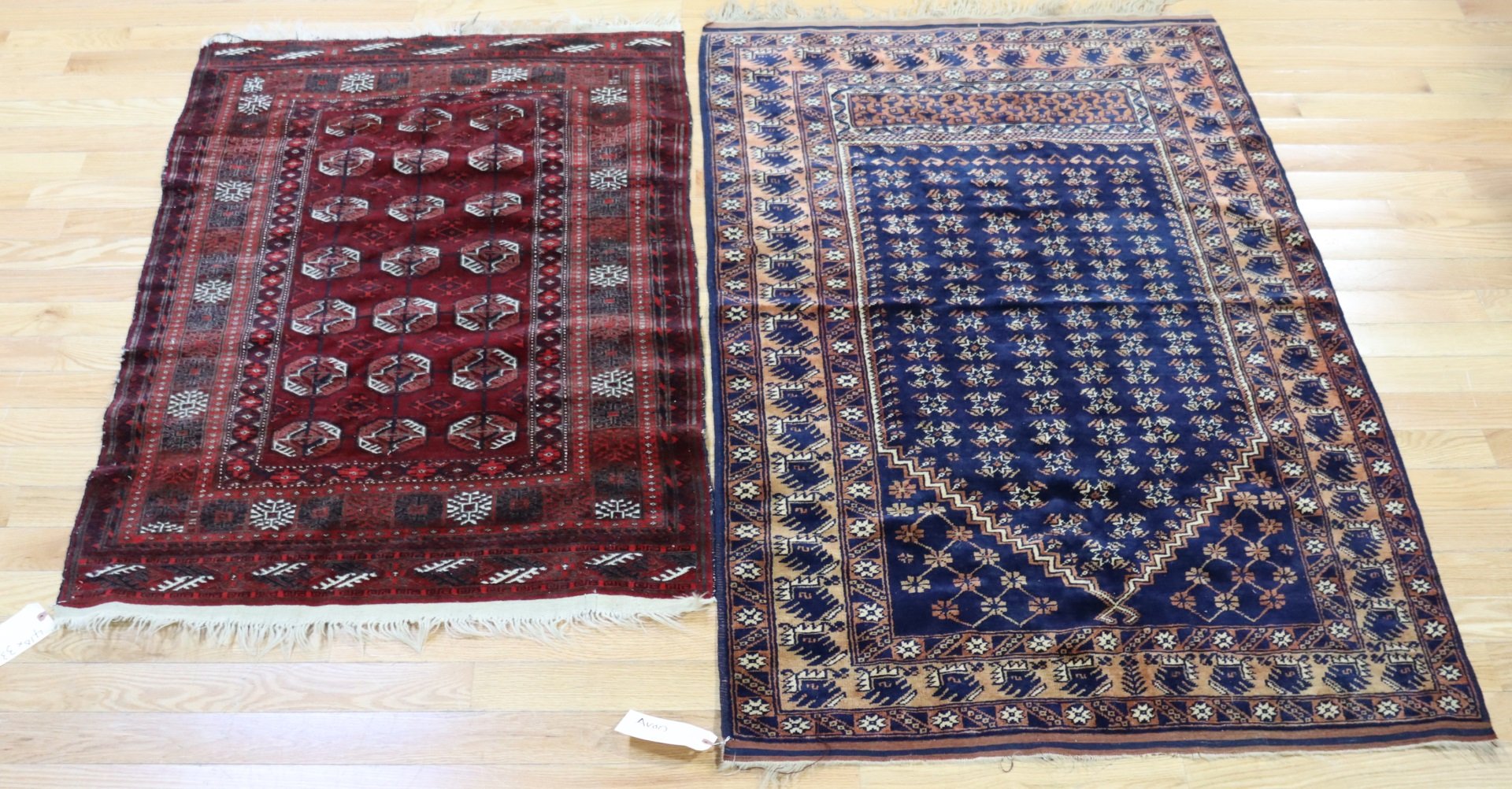2 ANTIQUE AND FINELY HAND WOVEN 3bdca7