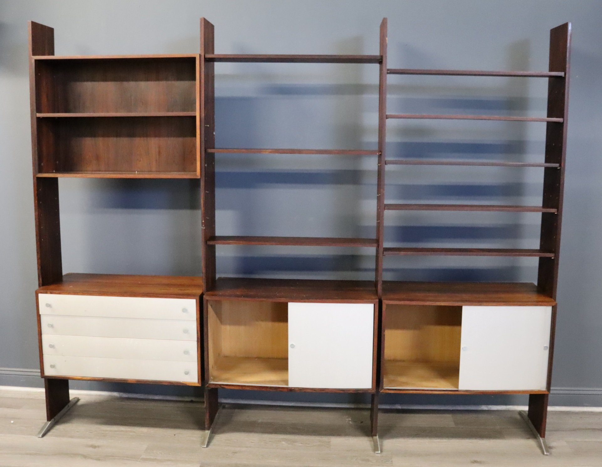 MIDCENTURY ROSEWOOD WALL UNIT Poul 3bdce3