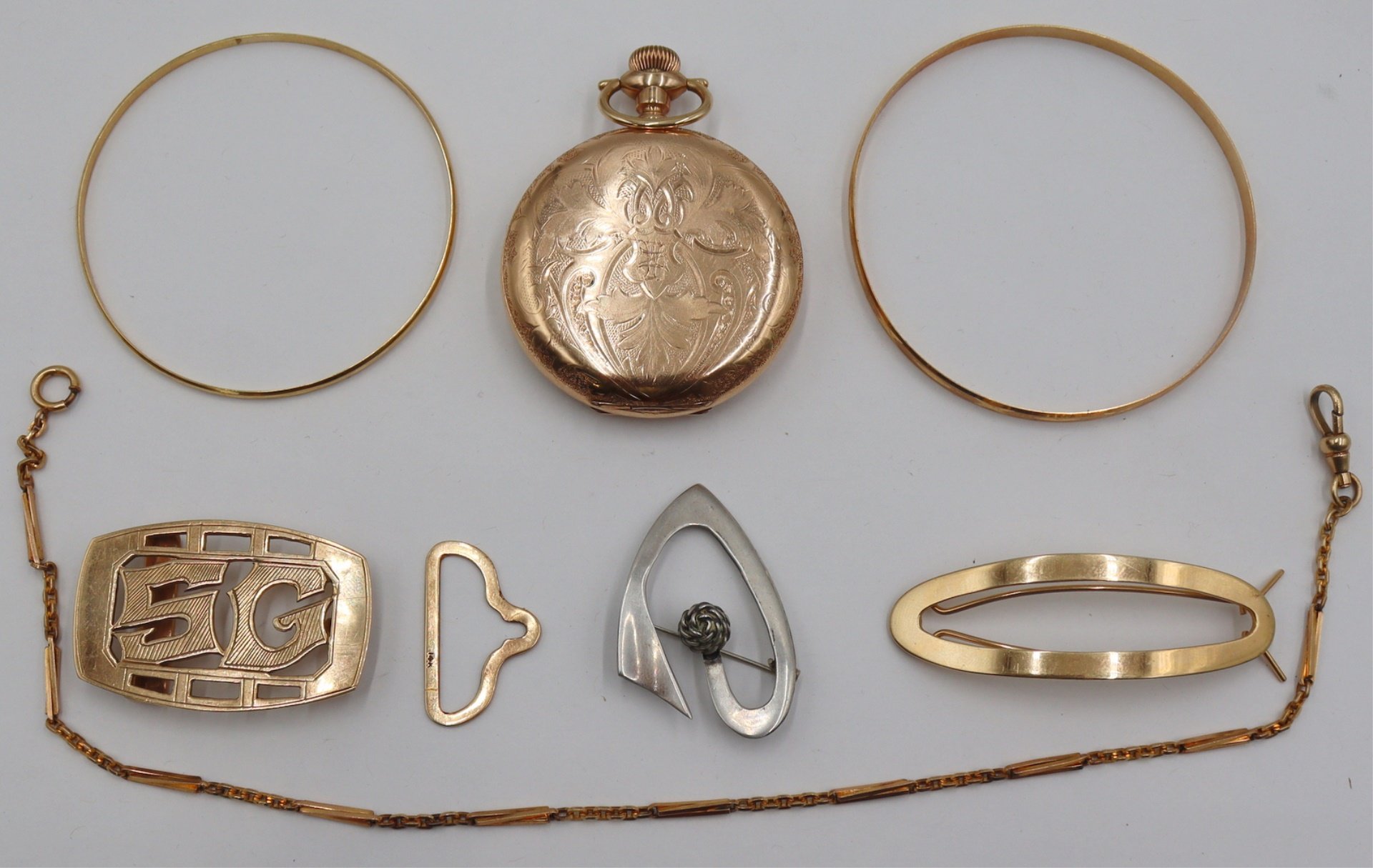 JEWELRY. ASSORTED GOLD JEWELRY GROUPING.