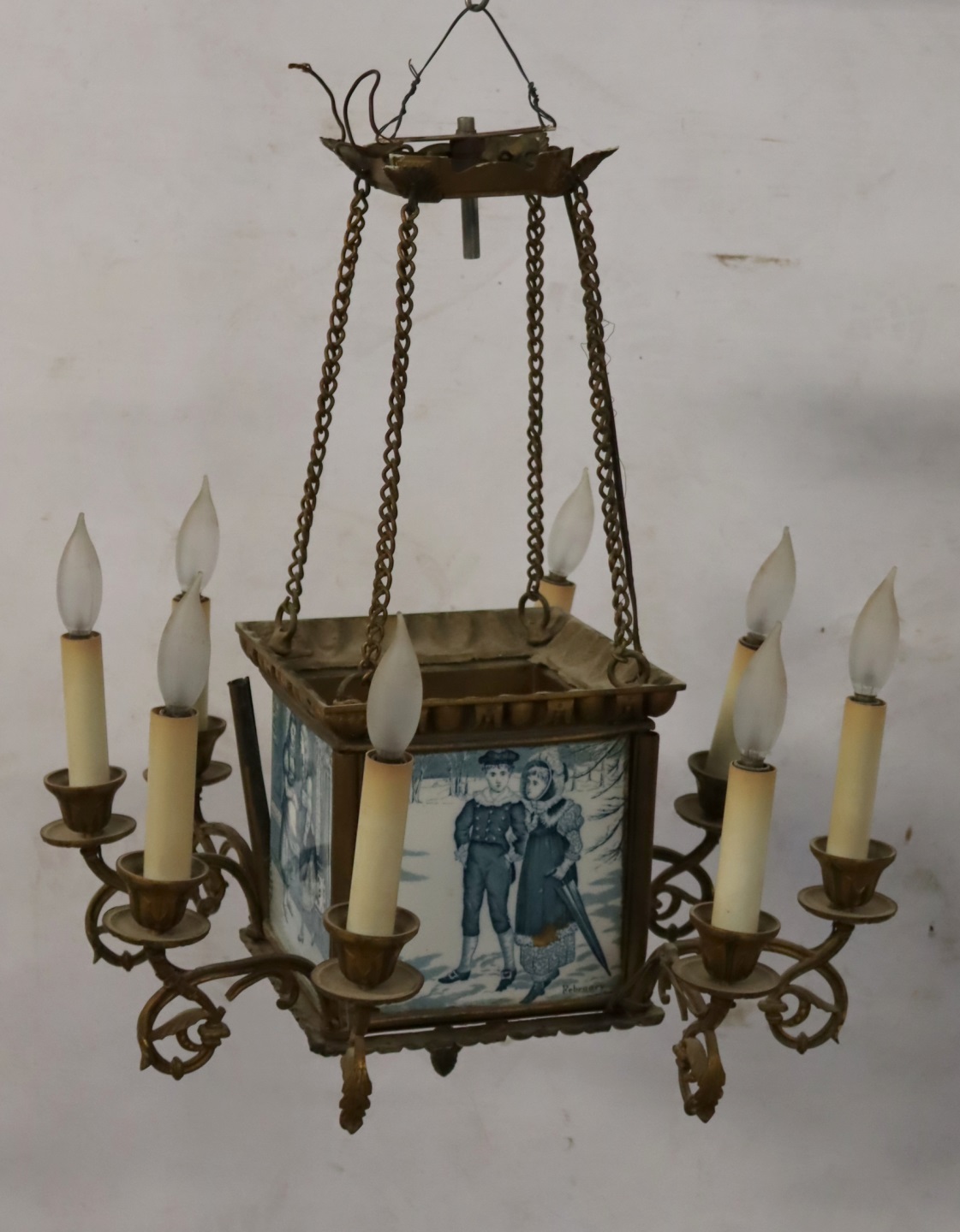 ANTIQUE GILT METAL CHANDELIER WITH 3bde16
