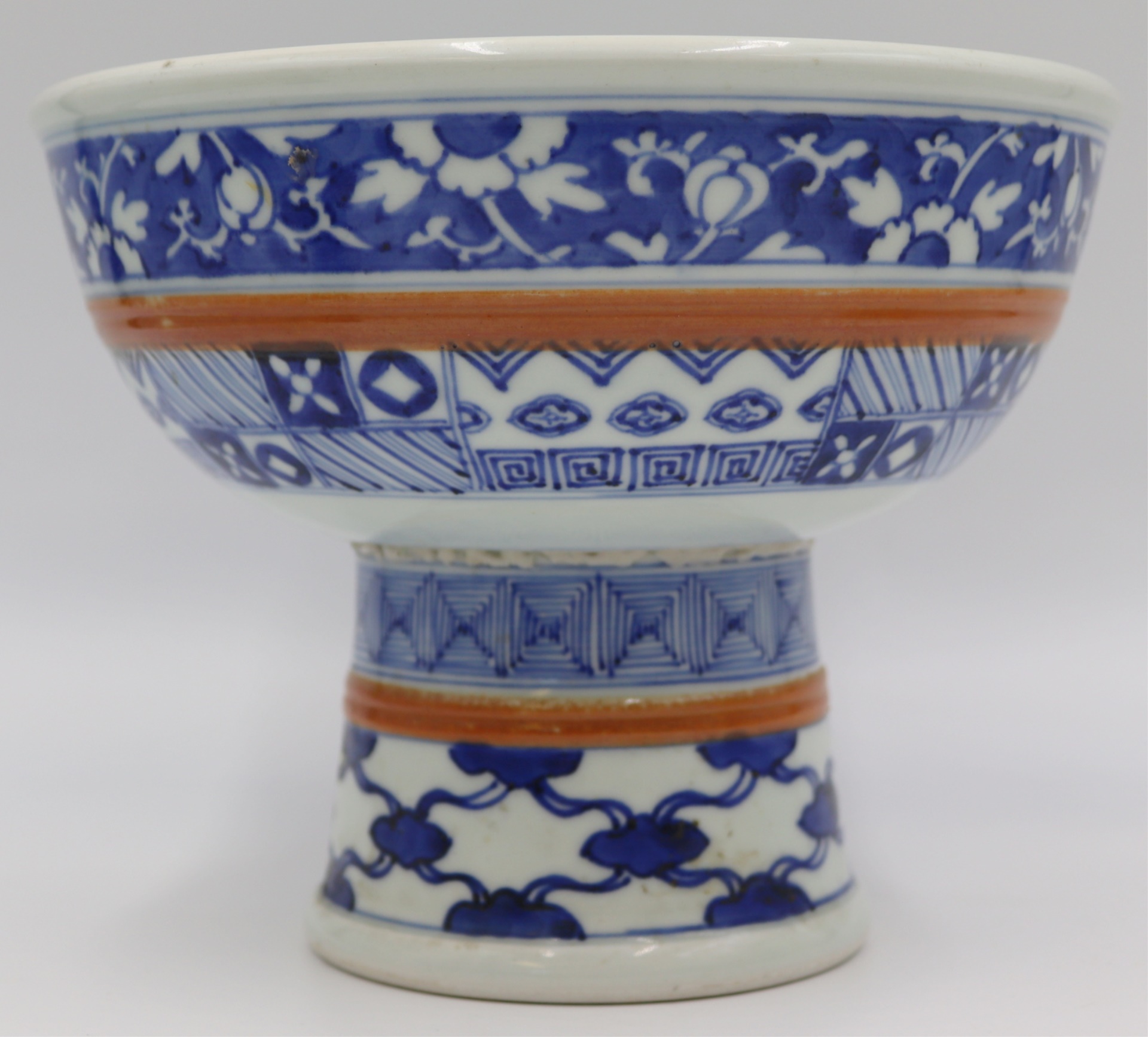CHINESE BLUE AND WHITE STEM BOWL 3bde97