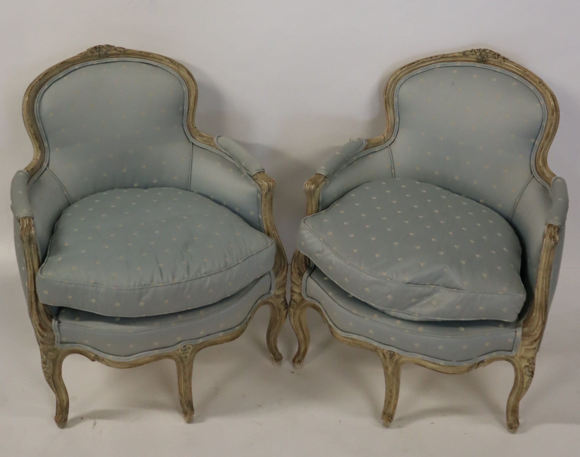 PAIR OF ANTIQUE LOUIS XV STYLE 3bdef6