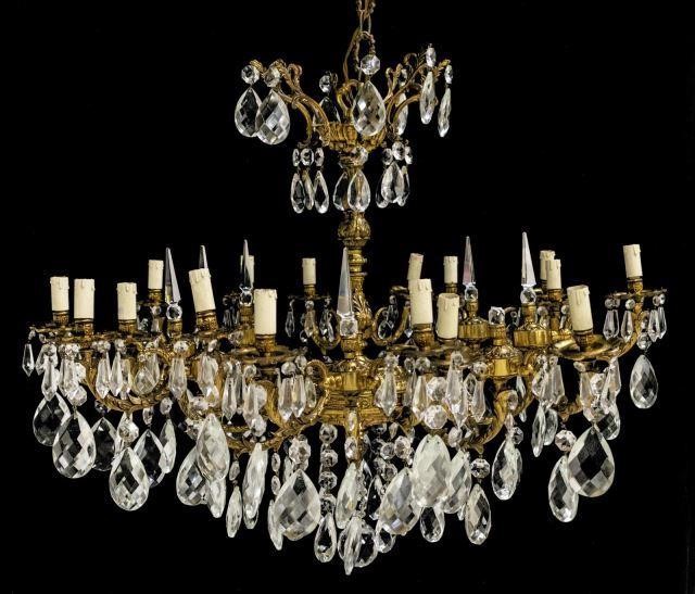 ITALIAN 16 LIGHT GILT METAL CRYSTAL 3bdff7