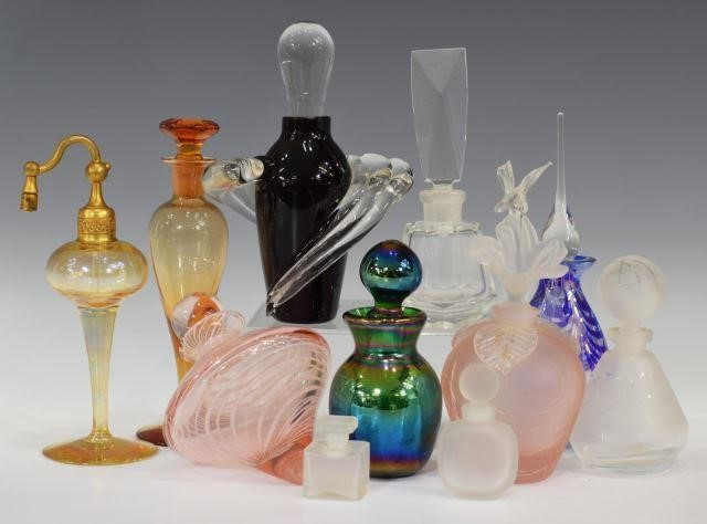 (11) COLLECTION ART GLASS PERFUME