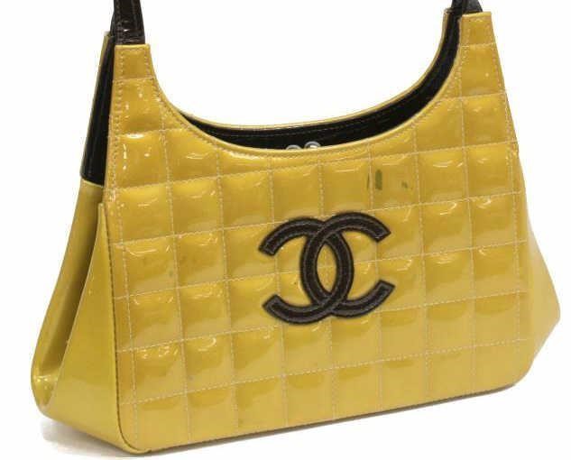 CHANEL GOLD SQUARE QUILTED PATENT 3c07ca