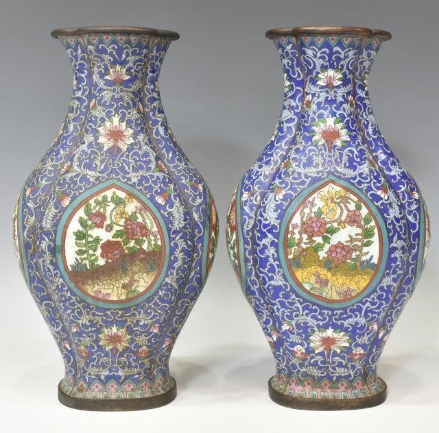  PR CHINESE CLOISONNE ENAMEL VASES pair  3c0982