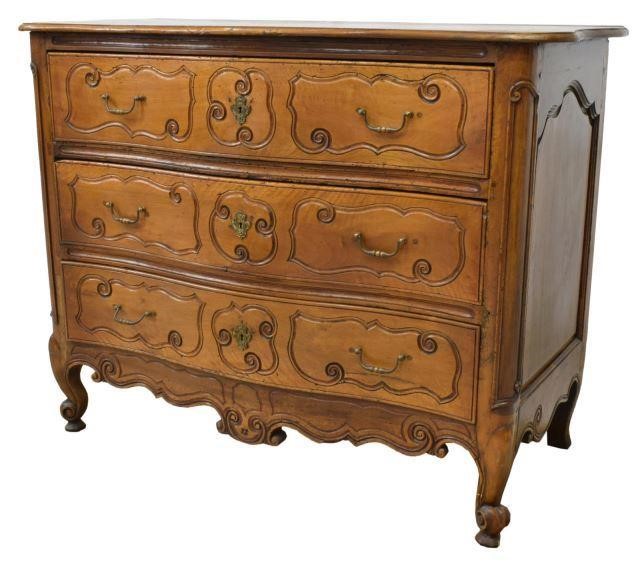 FRENCH LOUIS XV WALNUT COMMMODE,