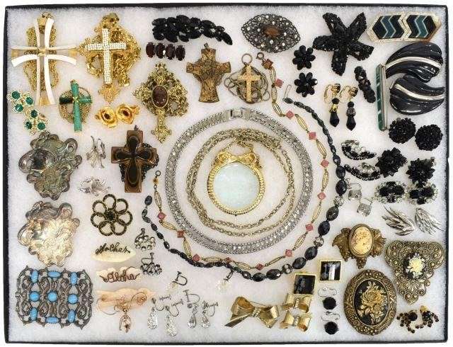 (LOT) ANTIQUE TO VINTAGE COSTUME JEWELRY,