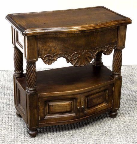 SPANISH WALNUT BEDSIDE CABINETSpanish 3c0a59