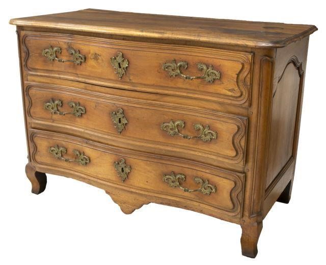 FRENCH LOUIS XV THREE DRAWER COMMODEFrench 3c0ce0