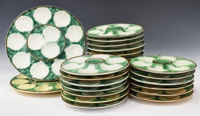  26 FRENCH MAJOLICA OYSTER PLATES 3c10a8