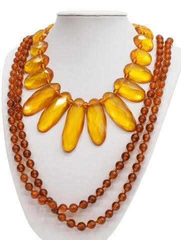  2 AMBER BEADED NECKLACES lot 3c120d