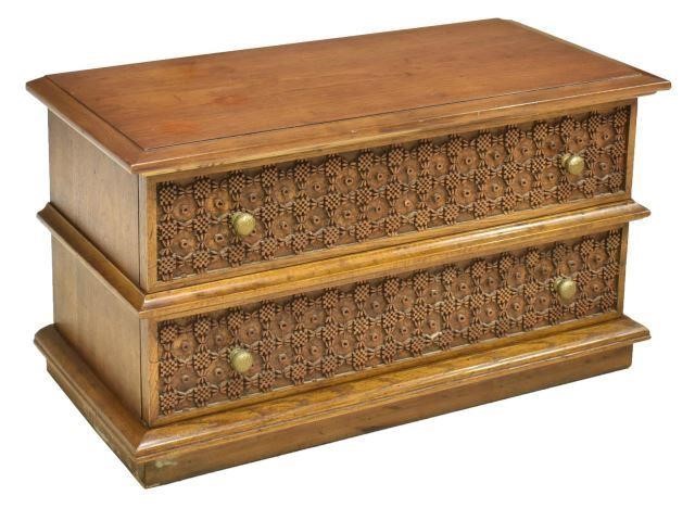 HERITAGE SMALL CHEST OF DRAWERSSmall 3c1273