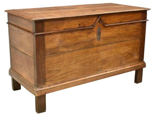 FRENCH PROVINCIAL OAK COFFER TRUNKFrench