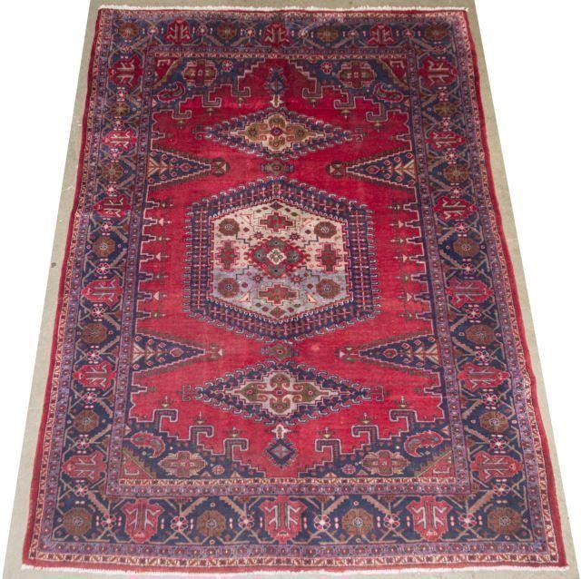 HAND-TIED PERSIAN VISS RUG, 6'7"