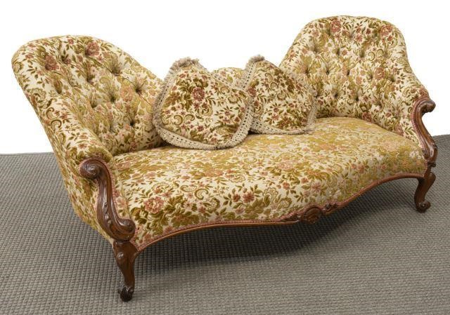 VICTORIAN BUTTON-TUFTED BACK PARLOR