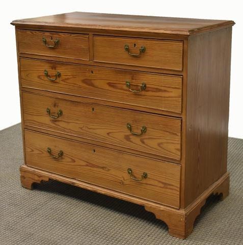 ENGLISH GEORGIAN PERIOD PINE CHEST