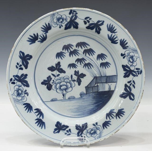 ENGLISH B&W DELFT FAIENCE CHARGER,