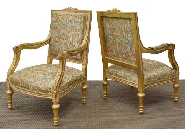  2 LOUIS XVI STYLE GILTWOOD FAUTEUIL 3c18b6