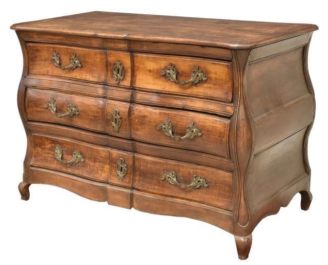 FRENCH PROVINCIAL WALNUT COMMODE 3c18ba