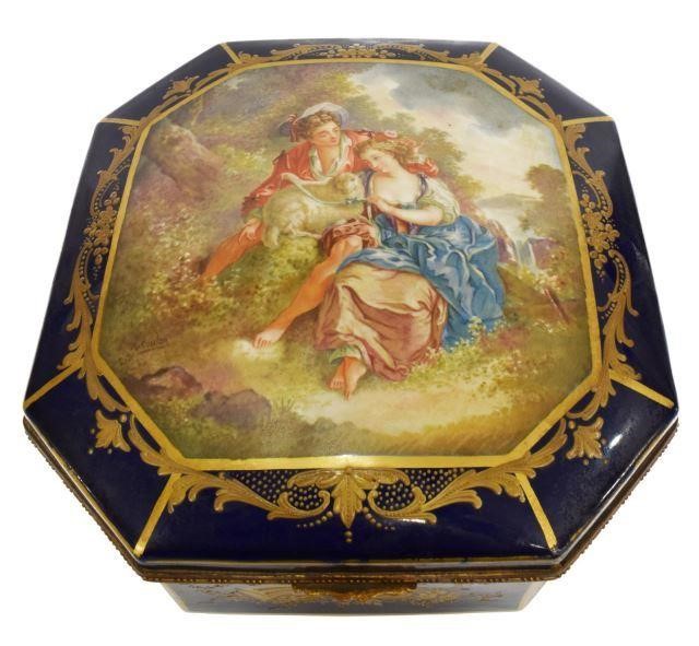 LARGE FRENCH SEVRES STYLE PORCELAIN 3c1932