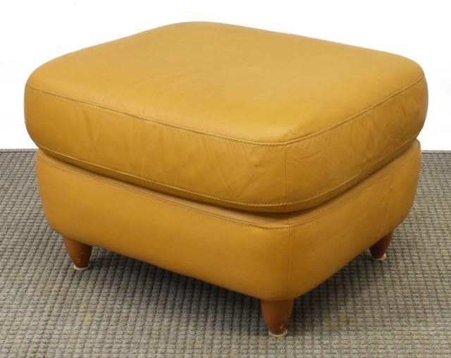 VINTAGE ITALIAN LEATHER OTTOMAN 3c19fc