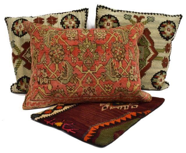 4 COLLECTION OF KILIM RUG PILLOWS 3c1c77